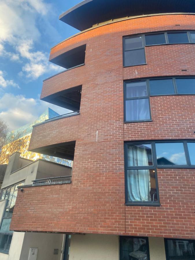 Penthouse Private Room - Top Rated - Great Location Birmingham Dış mekan fotoğraf